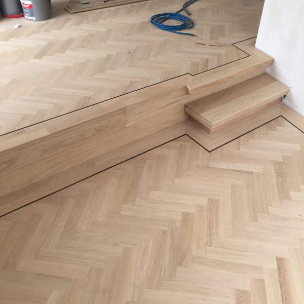 Traditioneel parket lichte visgraat
